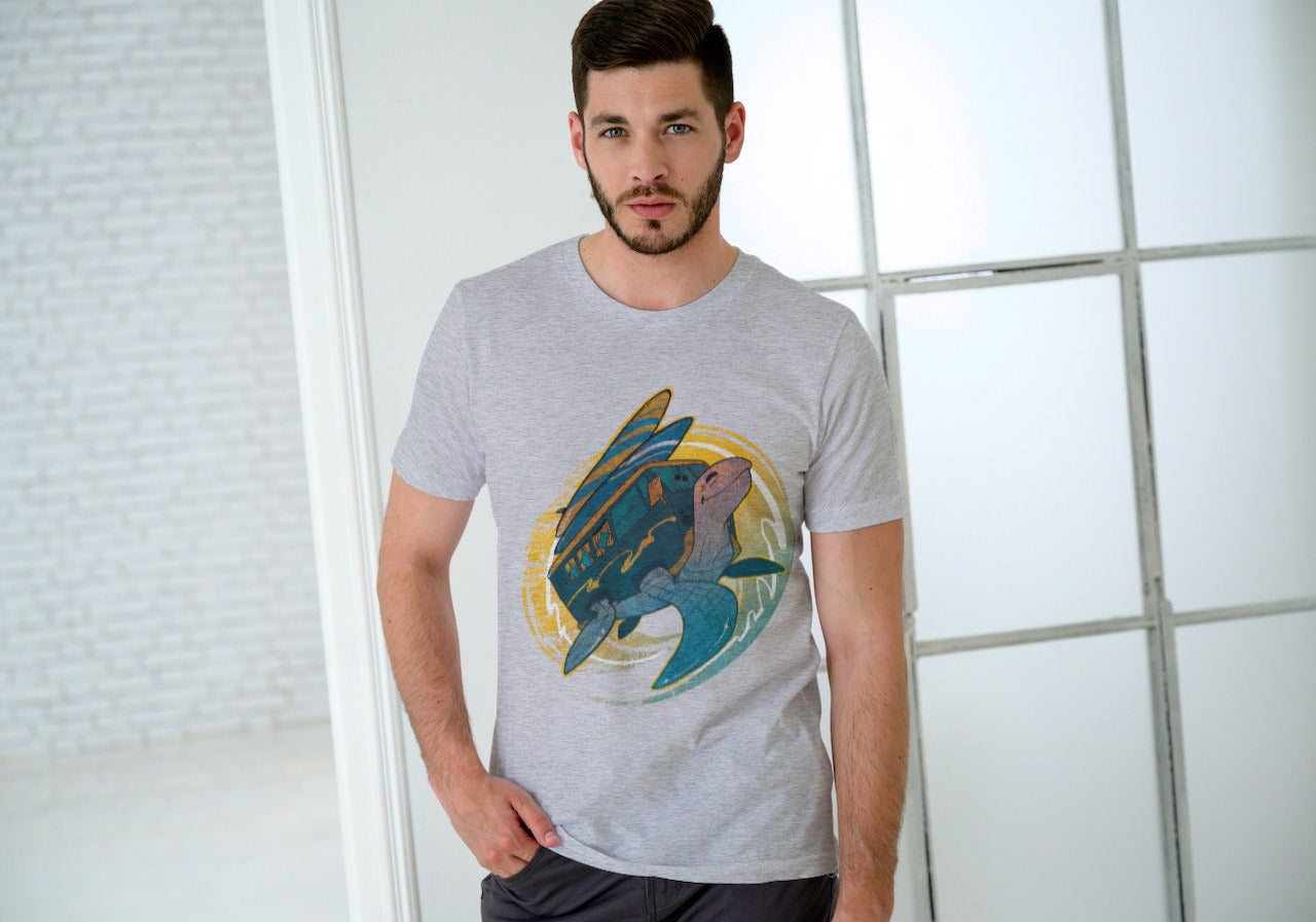 Turtle Surfer Kombi  T- Shirt (Unisex Sizes)